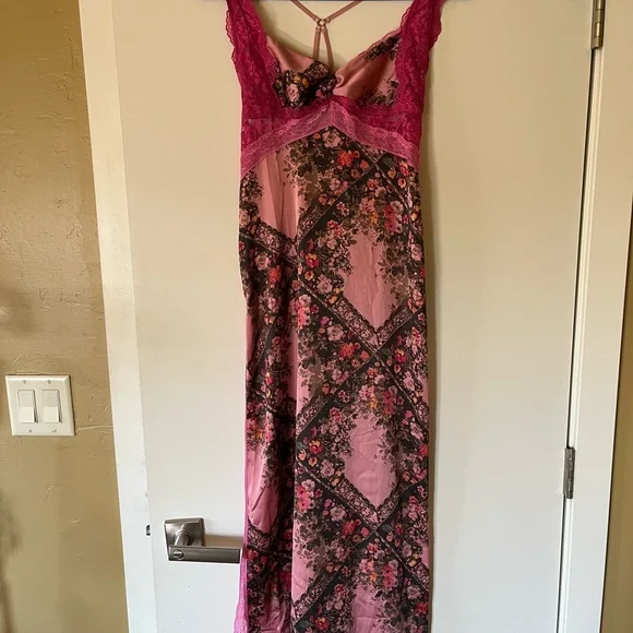 Free People Pink and Black Floral Chemise - Picture 1 of 5